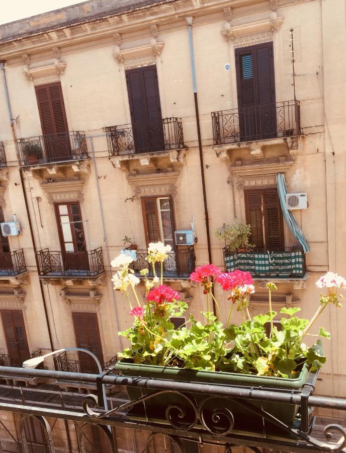 Go Go House 2 Casa Aprile Apartment Palermo Exterior photo